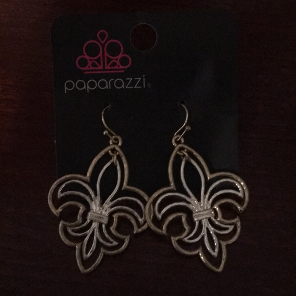 Gold tone and silver earrings. NOT PAPARAZZI.